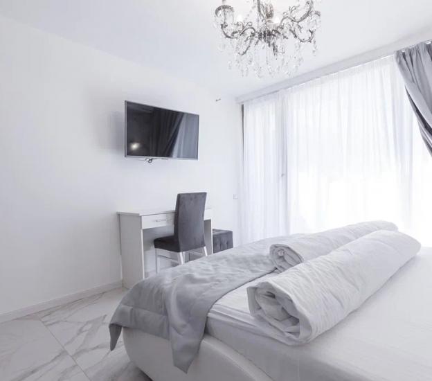 room thumbnail